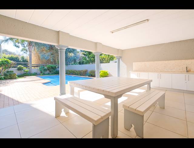 2 BEDROOM APARTMENT TO LET IN MELROSE NORTH